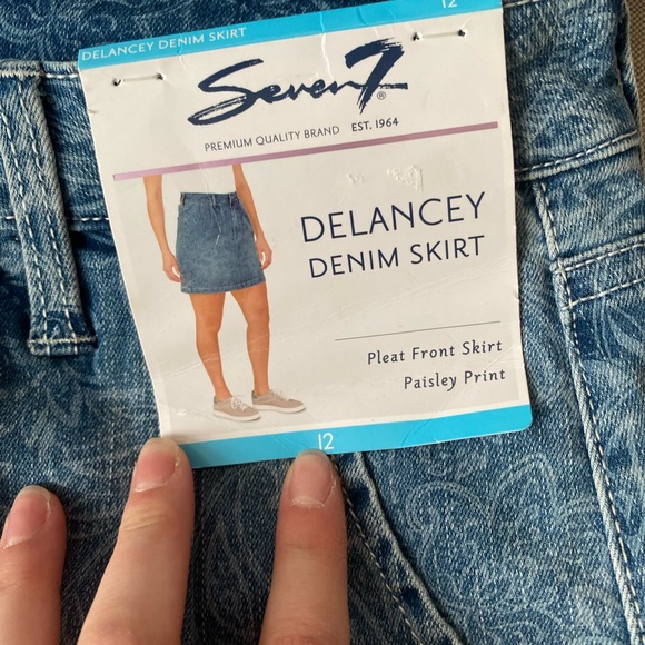 NWT Seven7 Paisley Denim Skirt - Picture 2 of 6